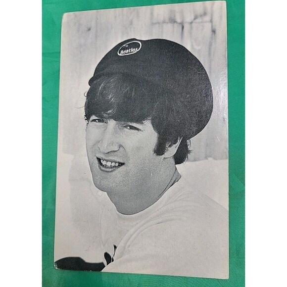 Lot of 4 Rare Beatles original U.K. Eskimo Foods trading cards 5.5" X 3.5" - Picture 3 of 11